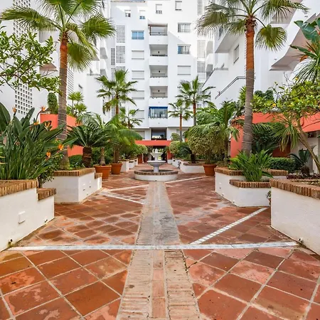 Apartment Studio, With Sea View, In Medina Garden - Puerto Banus Marbella